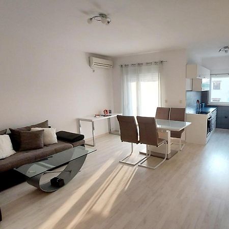 Apartman Near Fazana-500 From The Sea Dış mekan fotoğraf